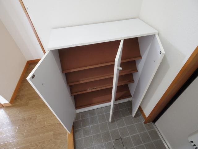  東海道本線/焼津駅 バス11分天野医院前下車:停歩3分 2階 築27年