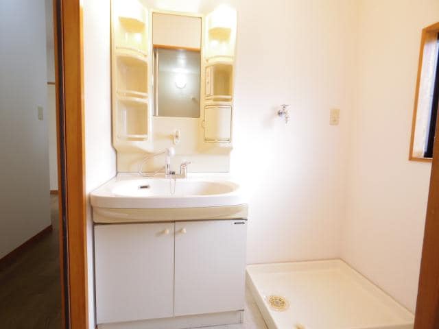  東海道本線/焼津駅 バス11分天野医院前下車:停歩3分 2階 築27年