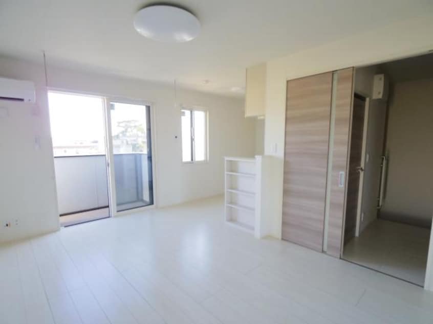  東海道本線/静岡駅 バス20分静岡IC入口下車:停歩5分 2階 築8年