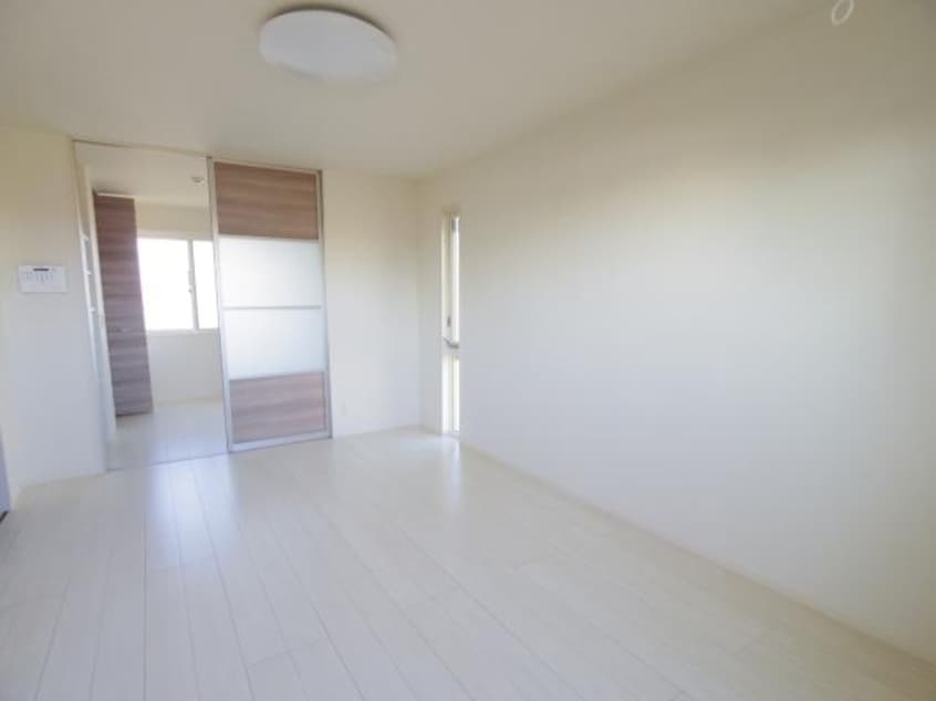  東海道本線/静岡駅 バス20分静岡IC入口下車:停歩5分 2階 築8年