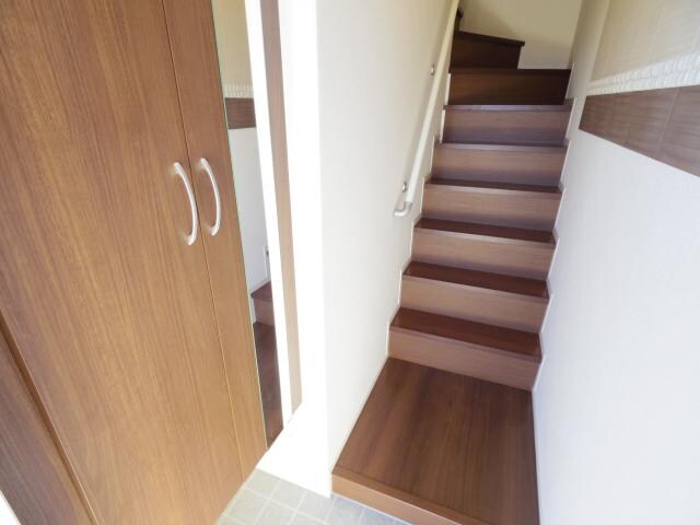  東海道本線/藤枝駅 徒歩18分 2階 築8年