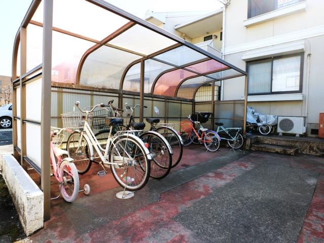  東海道本線/静岡駅 バス15分登呂コープタウン入口下車:停歩3分 2階 築38年