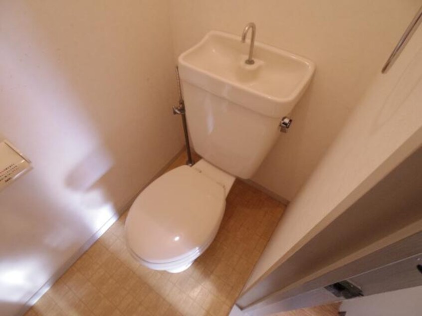 同イメージ 東海道本線/静岡駅 バス15分登呂コープタウン入口下車:停歩3分 2階 築38年