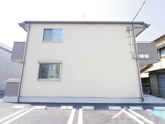  東海道本線/静岡駅 バス14分西中原下車:停歩1分 1階 築8年