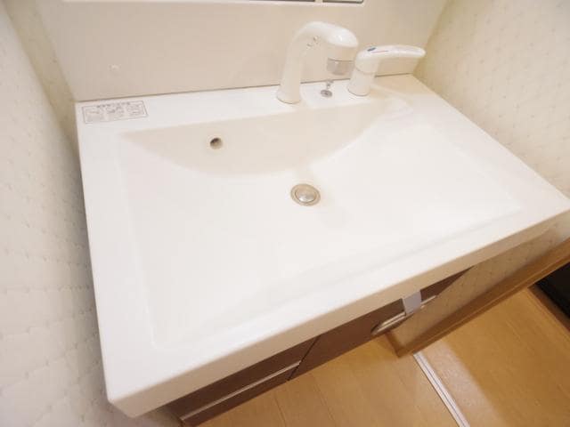  東海道本線/静岡駅 バス14分西中原下車:停歩1分 1階 築8年