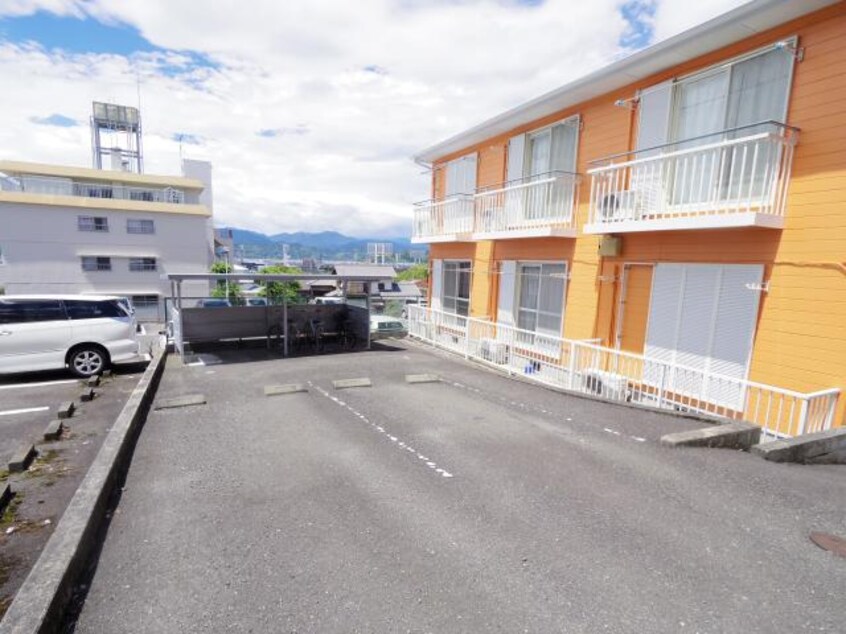  東海道本線/東静岡駅 バス7分聖一色下車:停歩6分 2階 築28年