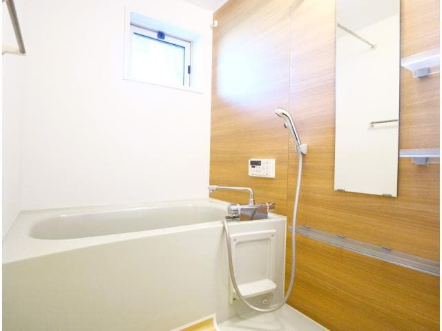  東海道本線/静岡駅 バス17分西島下車:停歩5分 1階 築8年