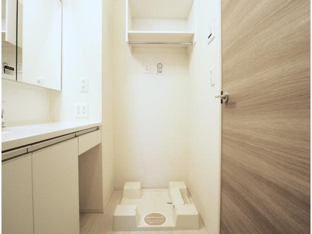  東海道本線/静岡駅 バス17分西島下車:停歩5分 1階 築8年