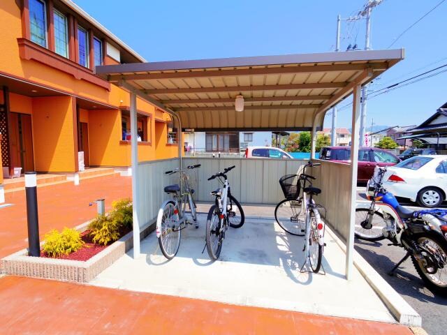  東海道本線/西焼津駅 バス17分五十海北下車:停歩5分 2階 築12年