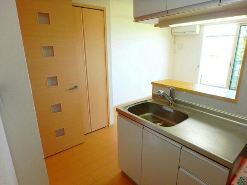 イメージ 東海道本線/藤枝駅 バス9分青南町４丁目坂本医院前下車:停歩4分 2階 築13年