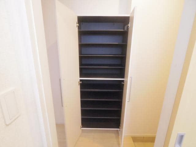  東海道本線/西焼津駅 バス5分大住下車:停歩7分 1階 築9年