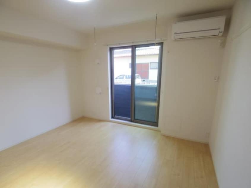  東海道本線/西焼津駅 バス5分大住下車:停歩7分 1階 築9年