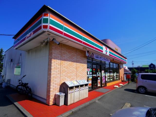 セブンイレブン焼津小川店(コンビニ)まで313m 東海道本線/焼津駅 バス11分小川南下車:停歩3分 2階 築8年