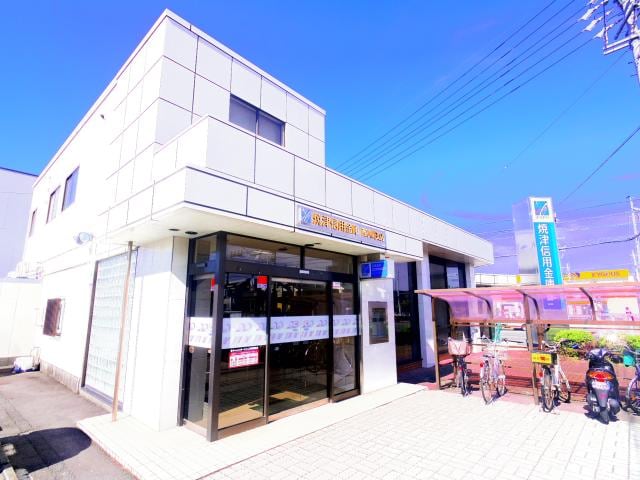 焼津信用金庫西小川支店(銀行)まで588m 東海道本線/焼津駅 バス11分小川南下車:停歩3分 2階 築8年