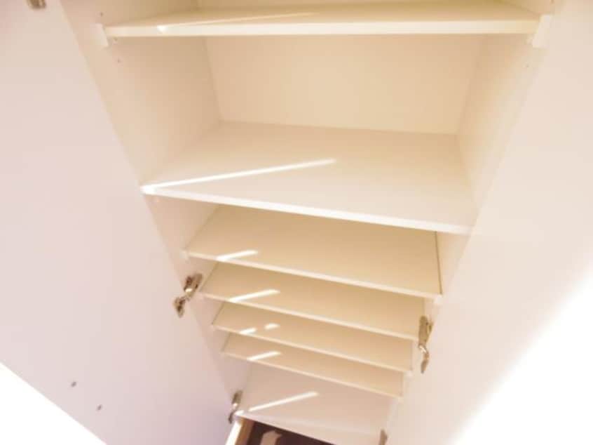  東海道本線/焼津駅 徒歩4分 1階 築8年