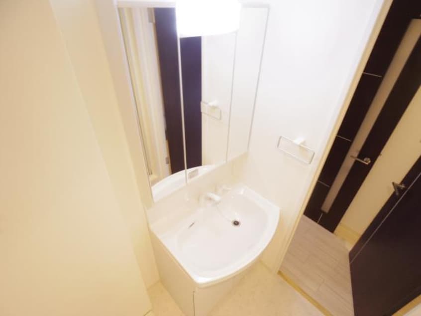  東海道本線/焼津駅 徒歩4分 1階 築8年