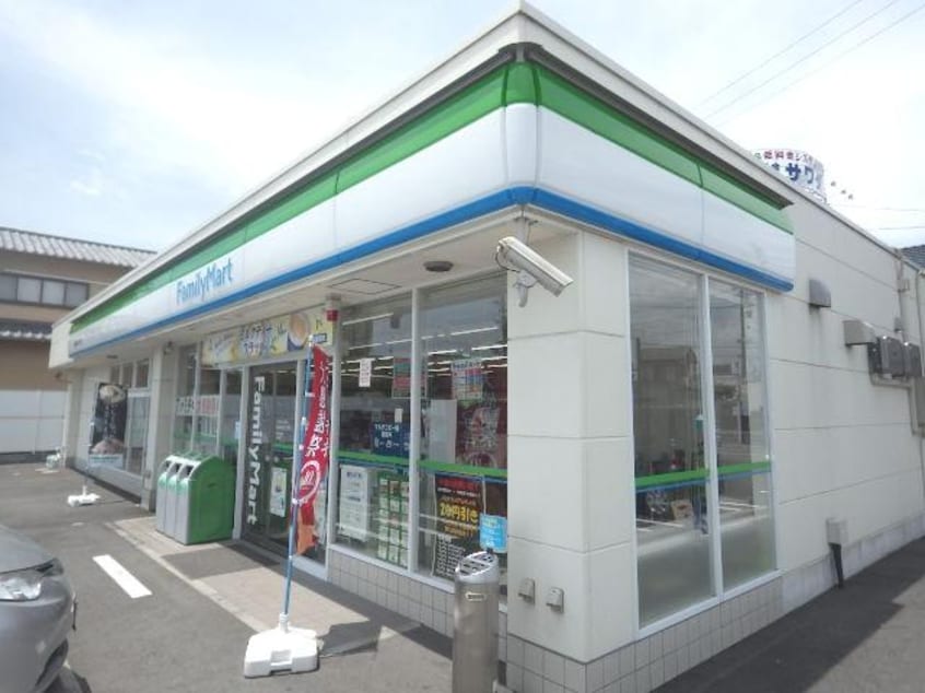 ファミリーマート藤枝田中三丁目店(コンビニ)まで282m 東海道本線/西焼津駅 バス8分下屋敷入口下車:停歩3分 1階 築24年