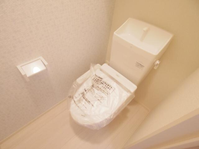  東海道本線/西焼津駅 バス19分下藪田サニーヒルズ団地下車:停歩6分 1階 築8年