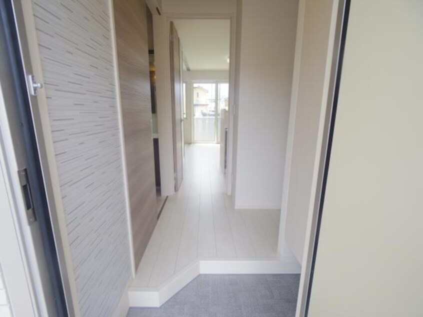  東海道本線/西焼津駅 バス19分下藪田サニーヒルズ団地下車:停歩6分 1階 築8年