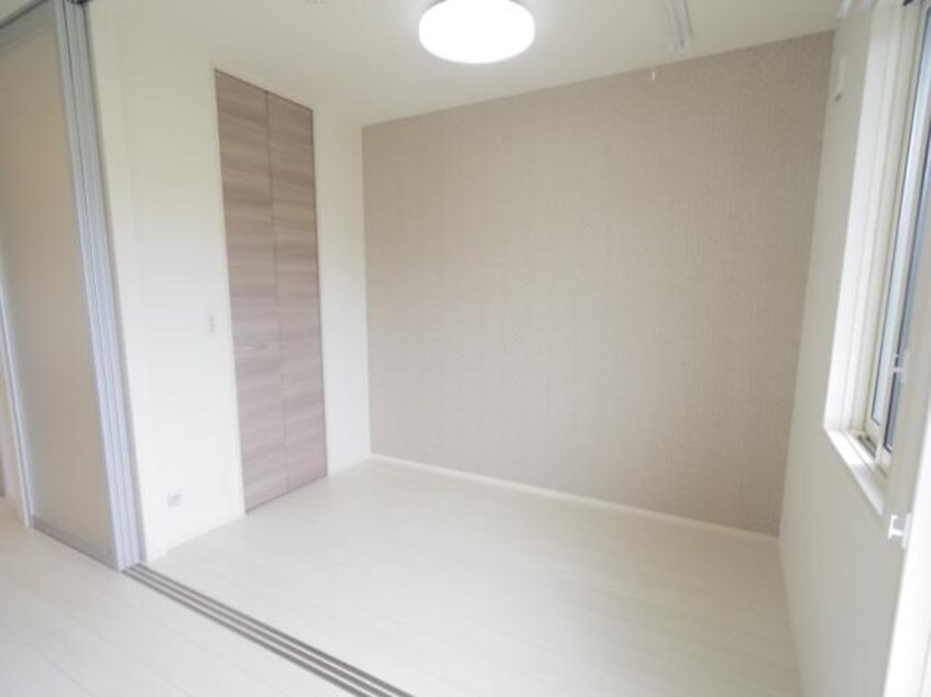  東海道本線/西焼津駅 バス19分下藪田サニーヒルズ団地下車:停歩6分 1階 築8年