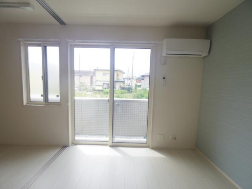  東海道本線/西焼津駅 バス19分下藪田サニーヒルズ団地下車:停歩6分 1階 築8年