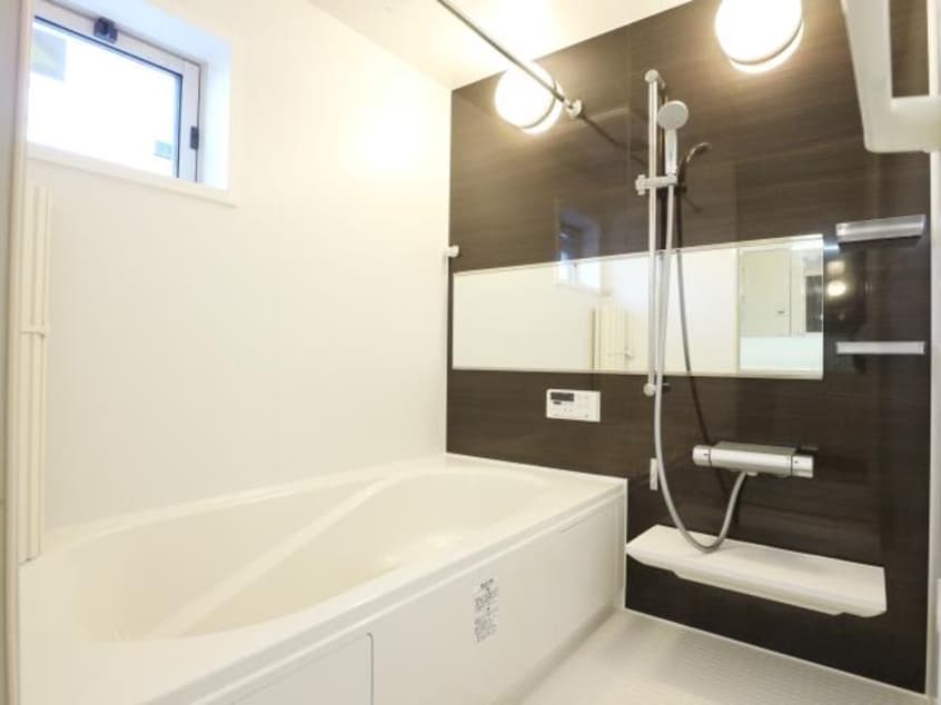  東海道本線/静岡駅 バス25分堀ノ内下車:停歩8分 1階 築8年