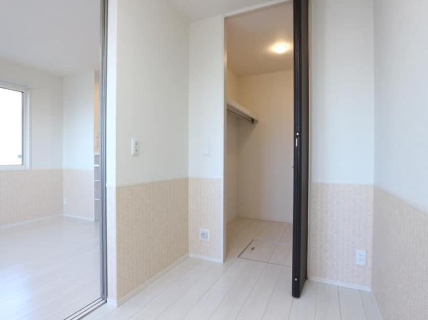  東海道本線/静岡駅 バス25分堀ノ内下車:停歩8分 1階 築8年