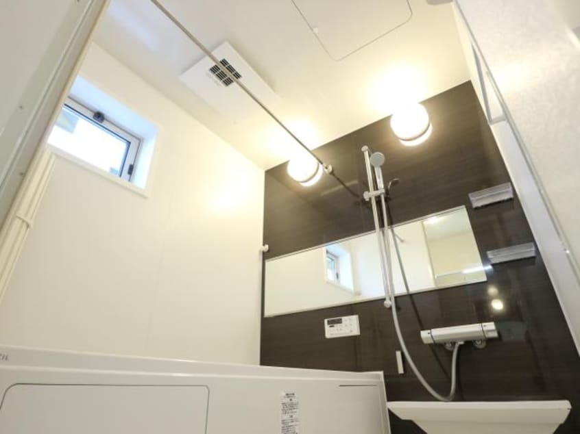  東海道本線/静岡駅 バス25分堀ノ内下車:停歩8分 1階 築8年