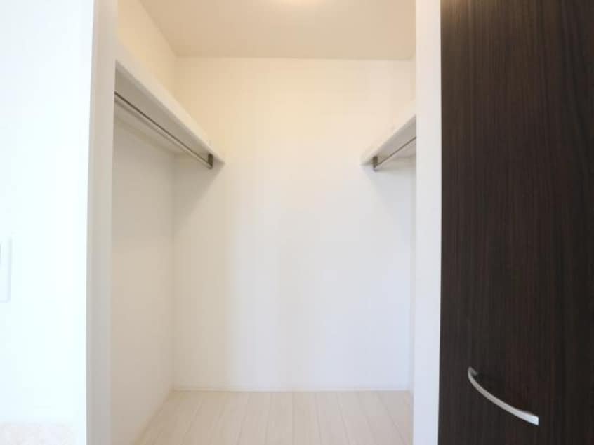  東海道本線/静岡駅 バス25分堀ノ内下車:停歩8分 1階 築8年