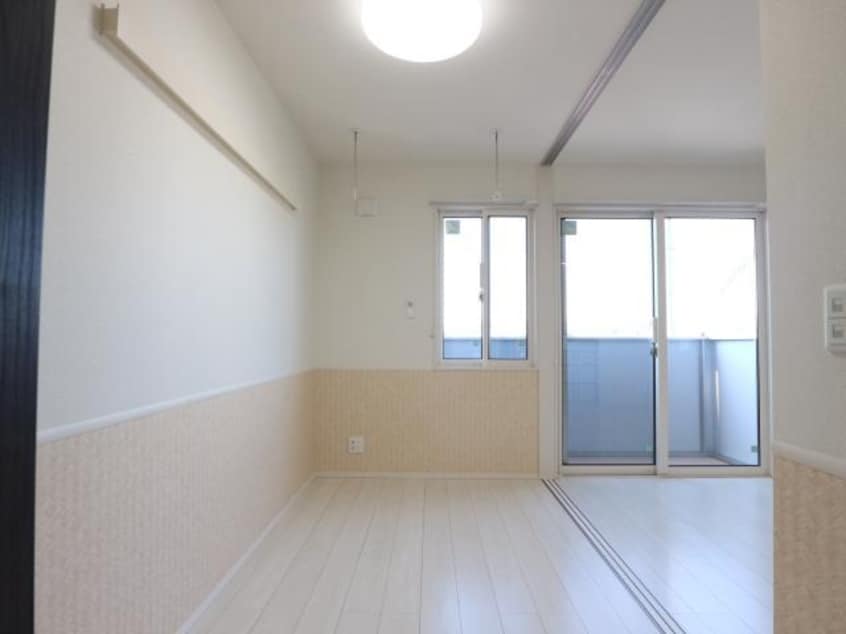  東海道本線/静岡駅 バス25分堀ノ内下車:停歩8分 1階 築8年