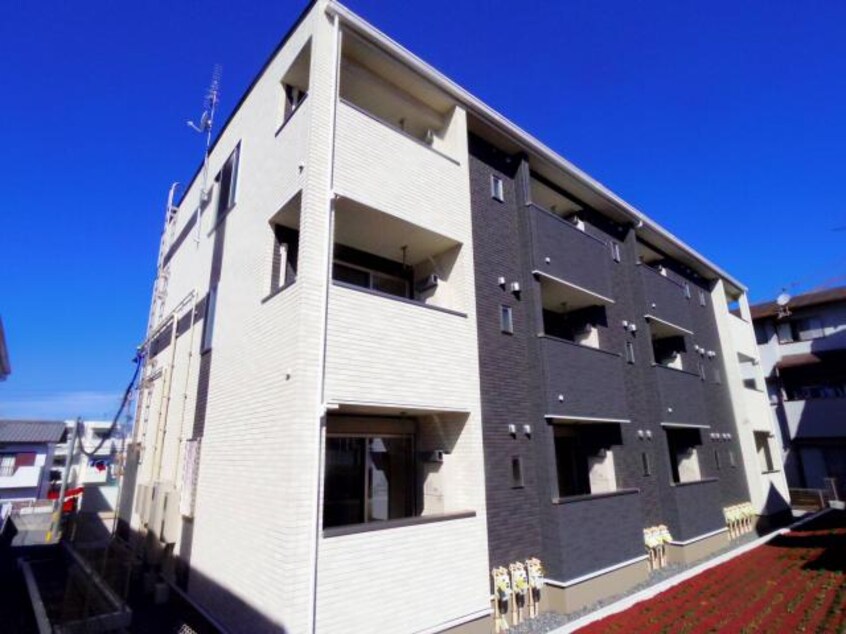  東海道新幹線（東海）/静岡駅 バス30分草薙陸上競技場南下車:停歩6分 1階 築7年