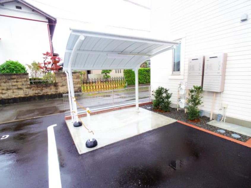  東海道本線/藤枝駅 バス12分高洲小学校前下車:停歩2分 2階 築8年