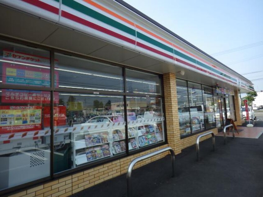 セブンイレブン静岡敷地店(コンビニ)まで324m 東海道本線/静岡駅 バス24分登呂コープタウン下車:停歩3分 1階 築7年
