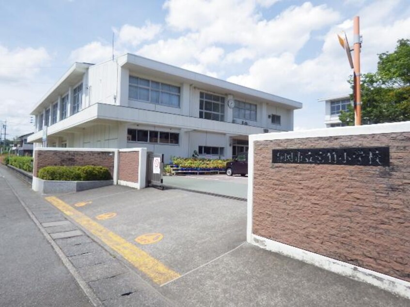 静岡市立宮竹小学校(小学校)まで140m 東海道本線/静岡駅 バス24分登呂コープタウン下車:停歩3分 1階 築7年
