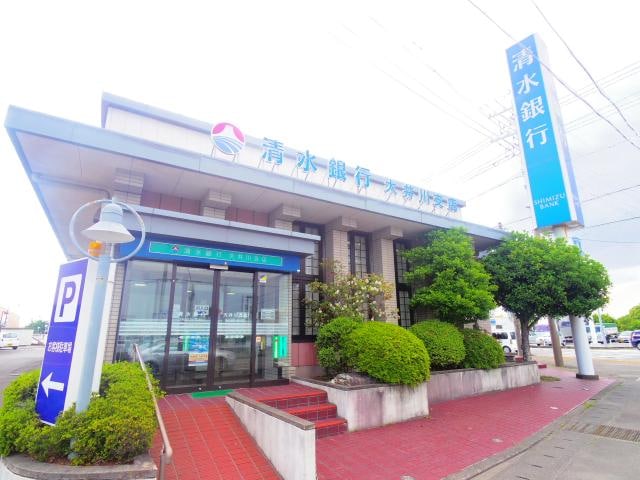 清水銀行大井川支店(銀行)まで453m 東海道本線/藤枝駅 バス14分上新田南下車:停歩4分 1階 築32年