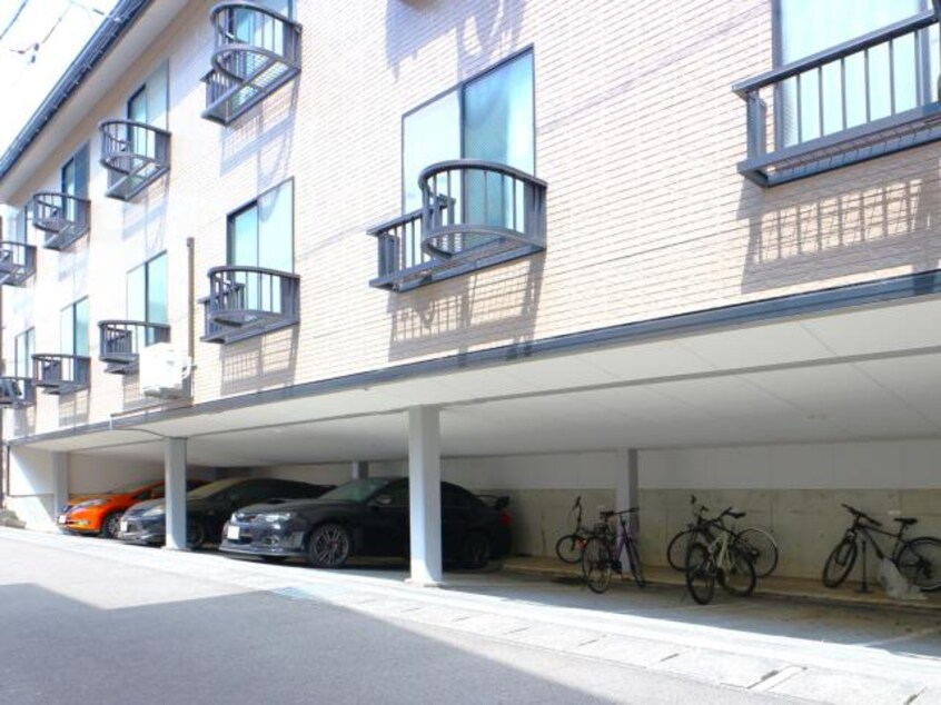  東海道本線/静岡駅 バス10分小黒二丁目下車:停歩3分 2階 築29年