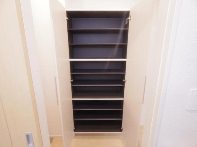  東海道本線/藤枝駅 バス13分清水山入口下車:停歩3分 1階 築7年