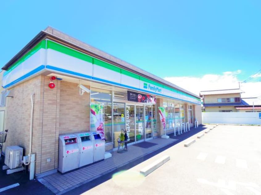 ファミリーマートシーガルドーム前店(コンビニ)まで840m 東海道本線/西焼津駅 徒歩5分 2階 築17年