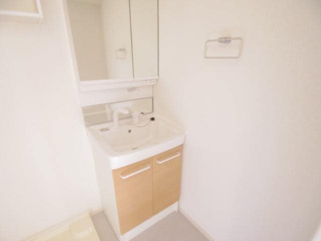  東海道本線/静岡駅 バス24分片山下車:停歩2分 1階 築5年