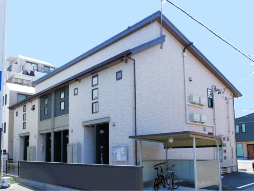  東海道本線/静岡駅 バス11分馬渕四丁目下車:停歩4分 2階 築5年