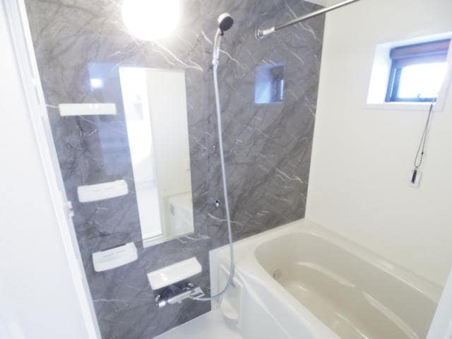  東海道本線/静岡駅 バス11分馬渕四丁目下車:停歩4分 2階 築5年