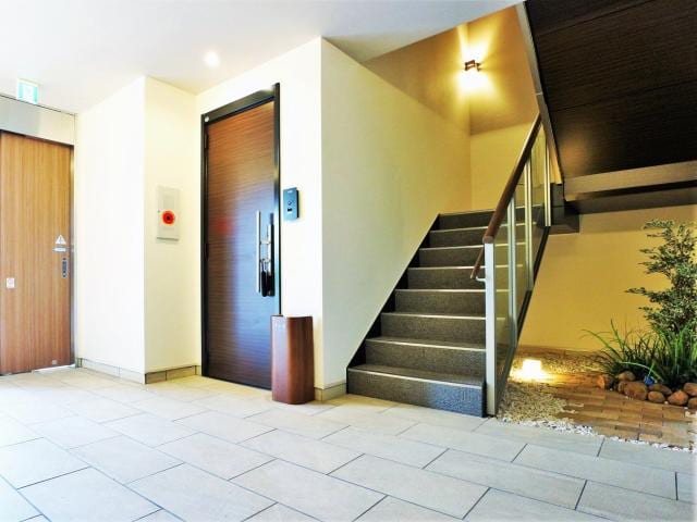  東海道本線/東静岡駅 徒歩17分 2階 築4年