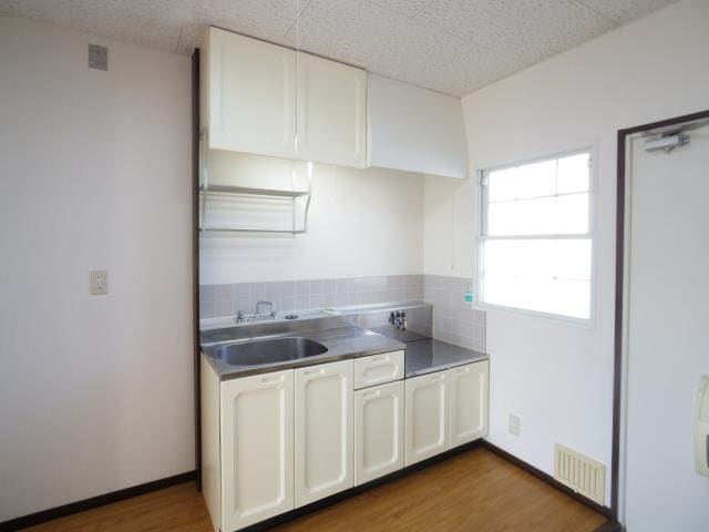  東海道本線/静岡駅 バス17分ポリテクセンター静岡下車:停歩3分 1階 築38年