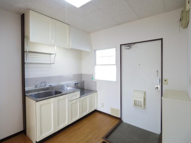  東海道本線/静岡駅 バス17分ポリテクセンター静岡下車:停歩3分 1階 築38年