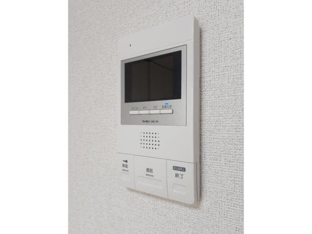  東海道本線/静岡駅 バス11分中田四丁目下車:停歩6分 2階 築4年
