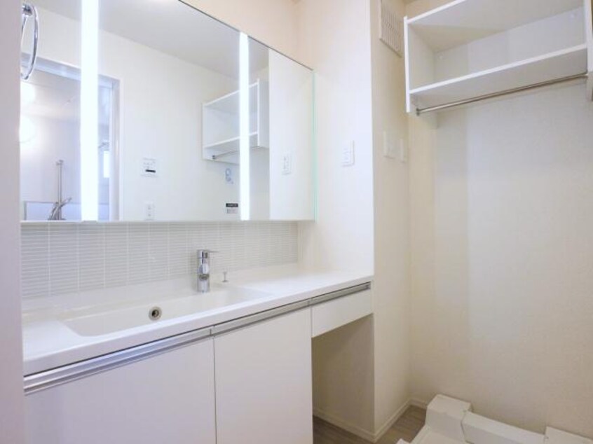  東海道本線/静岡駅 徒歩19分 3階 築4年