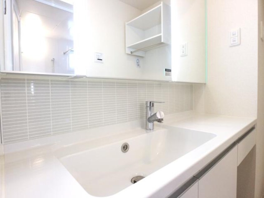  東海道本線/静岡駅 徒歩19分 3階 築4年