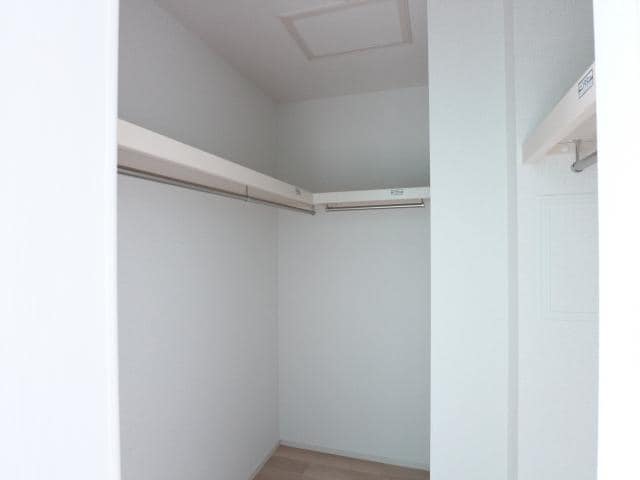  東海道本線/東静岡駅 バス12分畑守稲荷前下車:停歩4分 3階 築3年