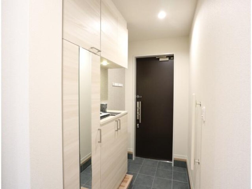  東海道本線/東静岡駅 徒歩18分 1階 築3年