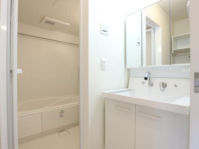  東海道本線/静岡駅 バス25分西島下車:停歩5分 1階 築3年